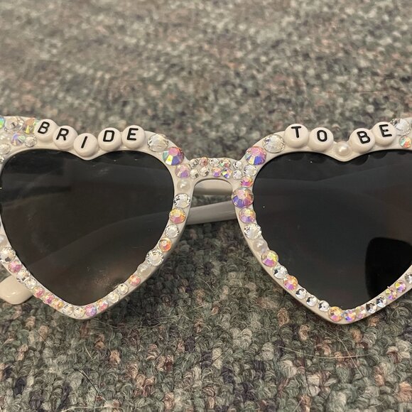 Bride to be sunglasses - Picture 1 of 2